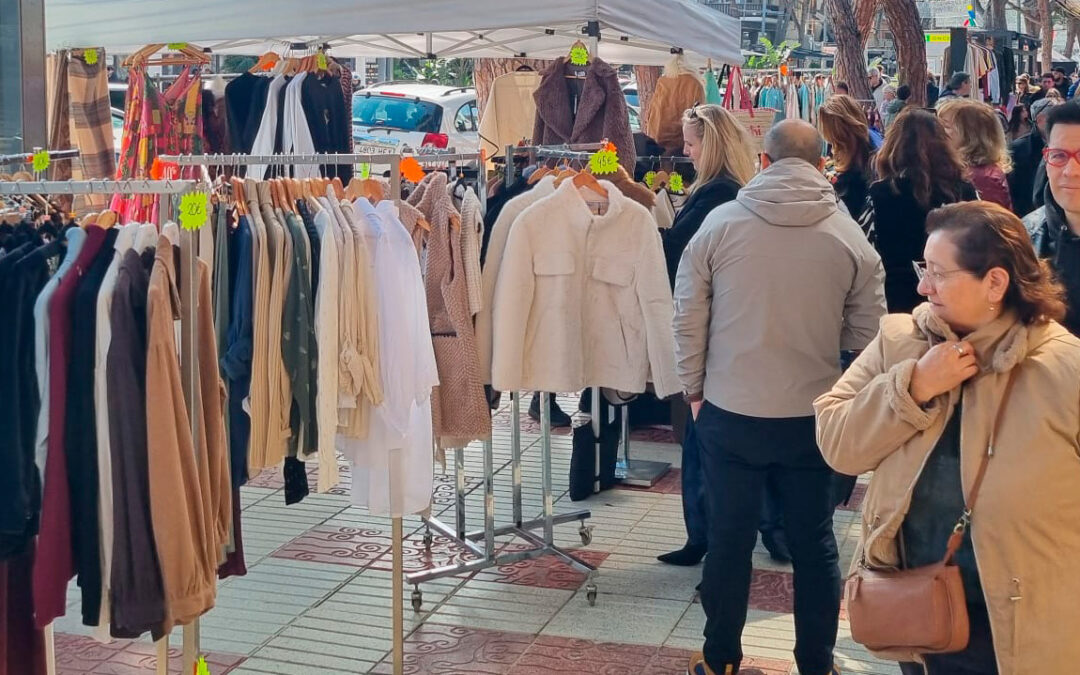 Èxit de participació en el 25è aniversari de La Botiga al Carrer de Platja d’Aro malgrat la pluja